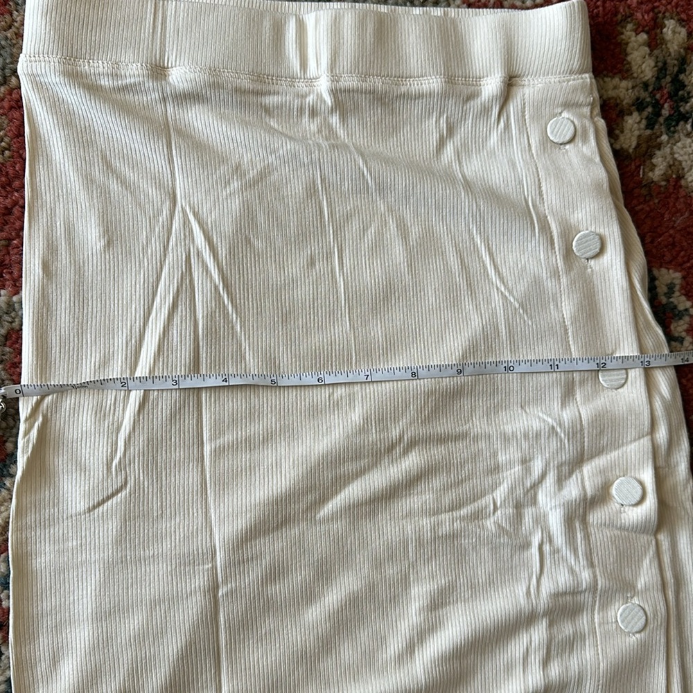 NWT Long sleeve top and fitted skirt set - Picture 13 of 13